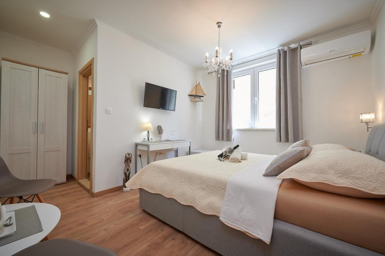 טרוגיר Rooms Antonio מראה חיצוני תמונה